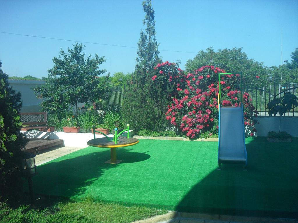 Apartment Rutland Ravda Esterno foto