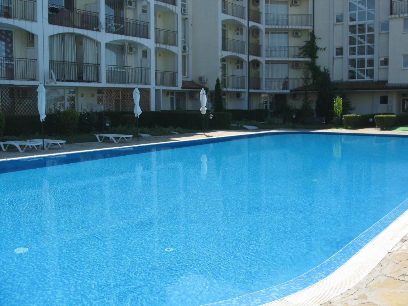 Apartment Rutland Ravda Esterno foto