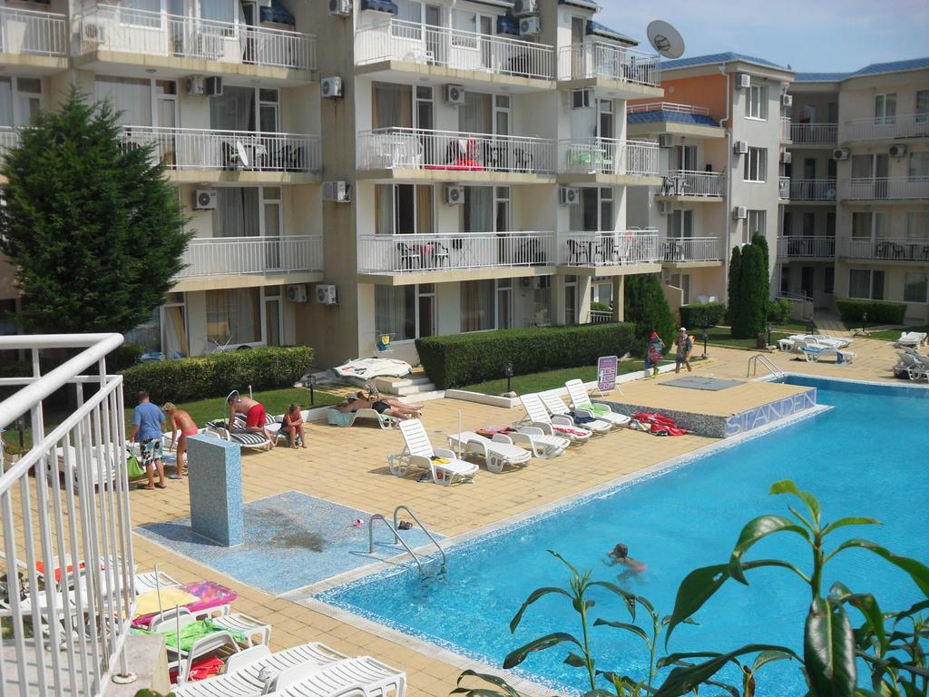 Apartment Rutland Ravda Esterno foto