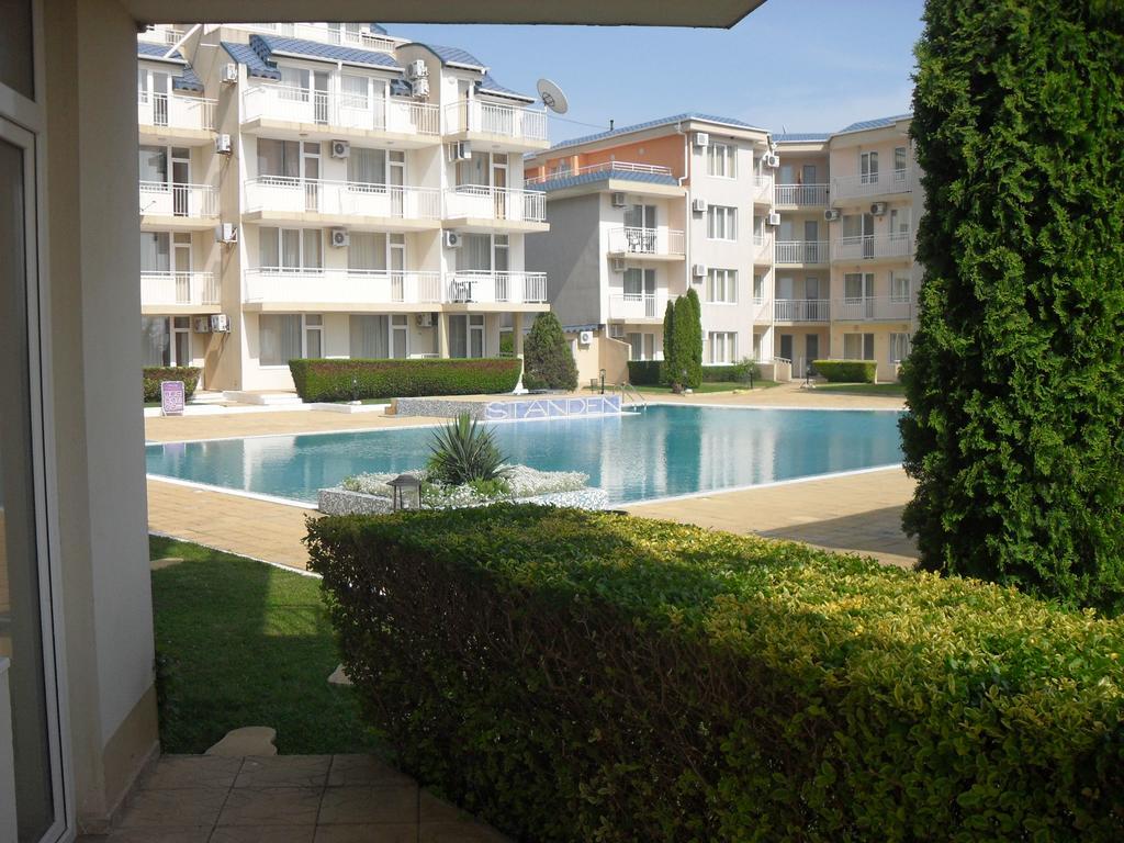 Apartment Rutland Ravda Esterno foto