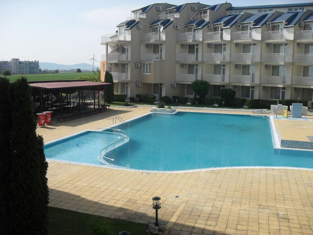 Apartment Rutland Ravda Esterno foto