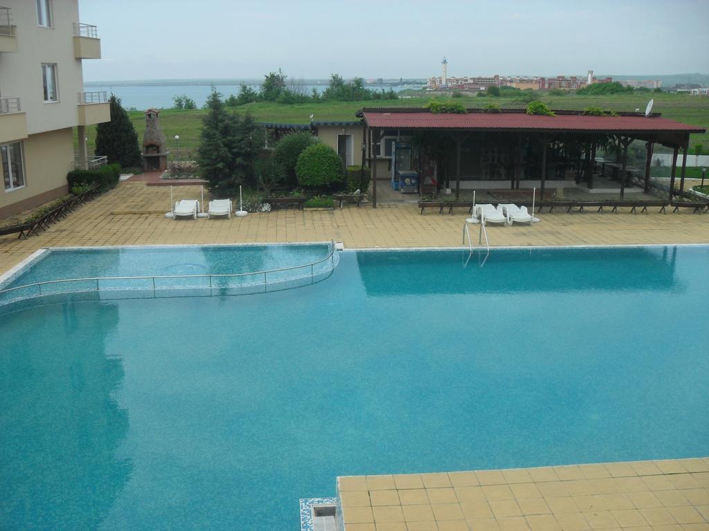 Apartment Rutland Ravda Esterno foto