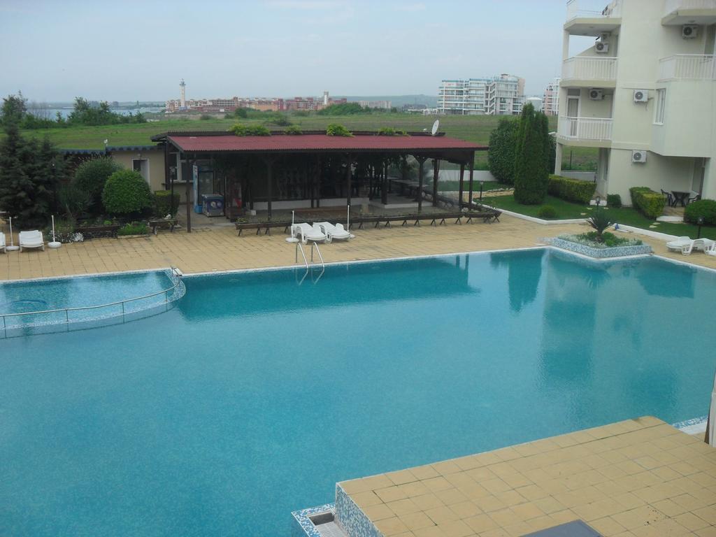 Apartment Rutland Ravda Esterno foto
