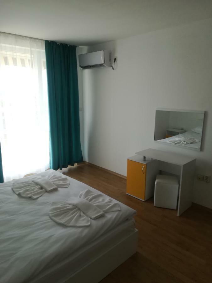 Apartment Rutland Ravda Esterno foto