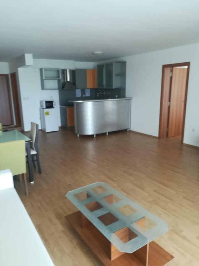Apartment Rutland Ravda Esterno foto